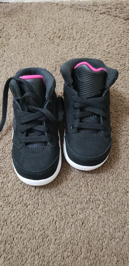 Jordan 5 Retro Black/Pink Toddler Shoes thumbnail