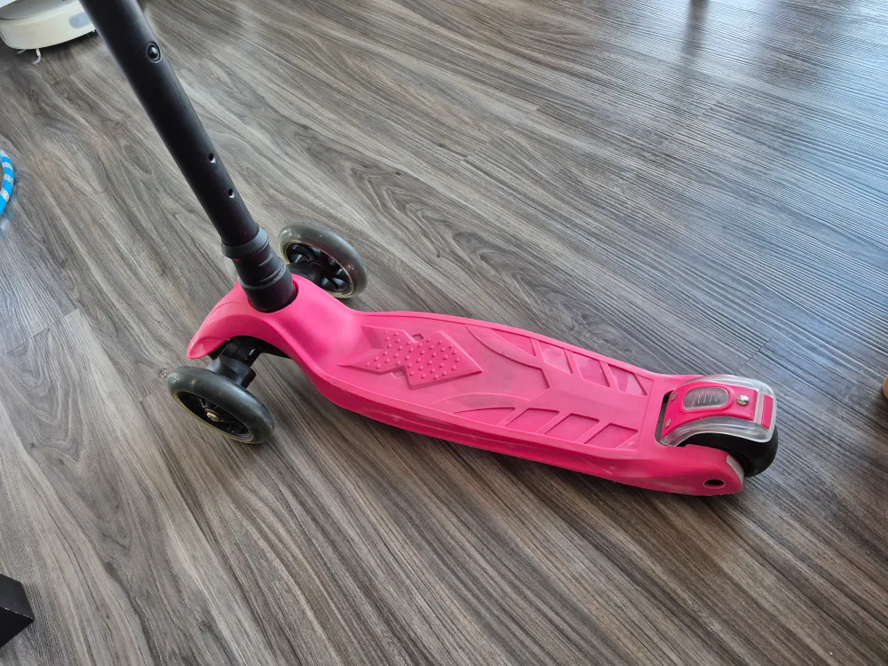 Pink Kids' Scooter image indicator(4)