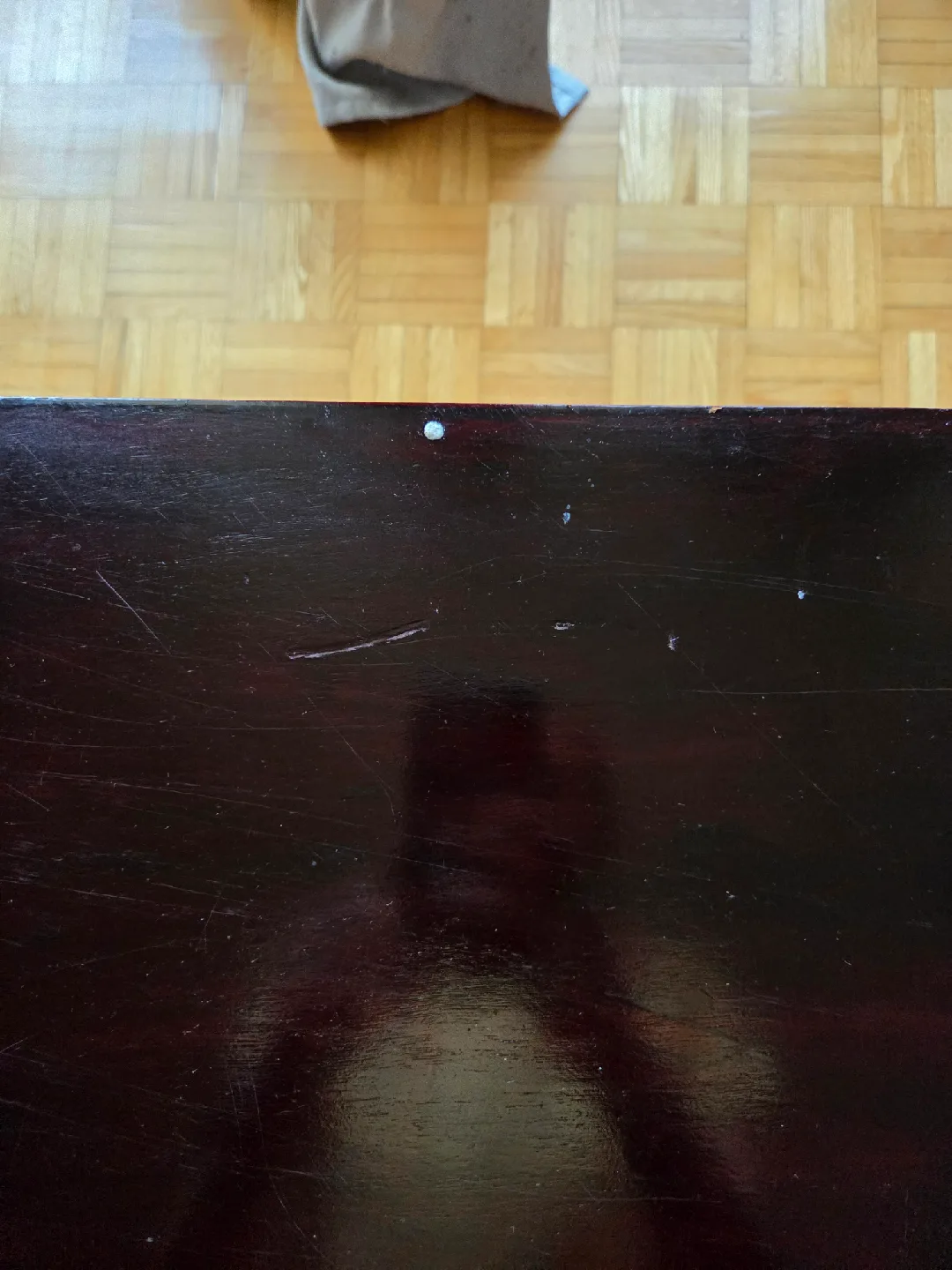 Reddish Dark Brown Wood Table 🥕 image indicator(5)