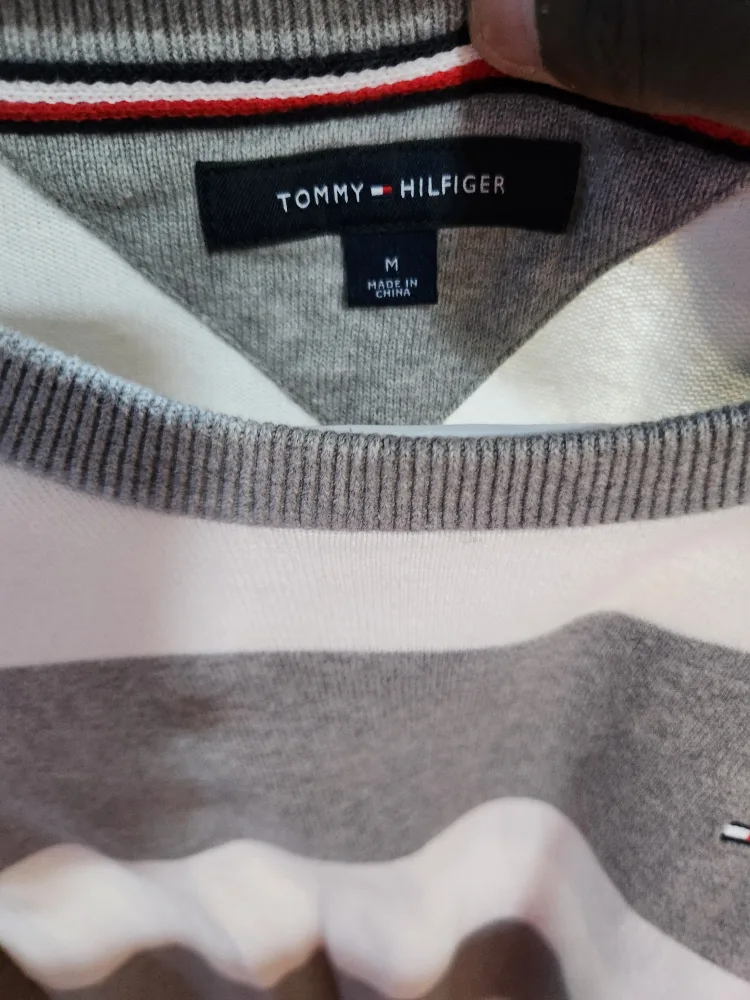 Tommy Hilfiger Striped Sweater - Size M image indicator(2)