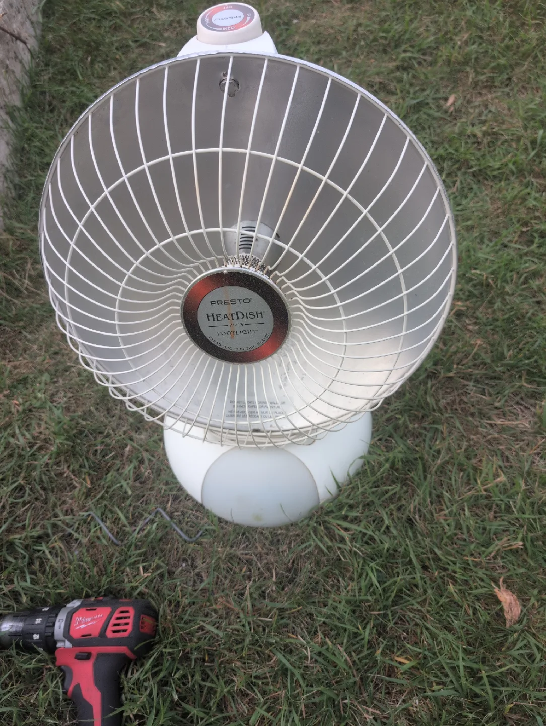 Presto HeatDish Plus Footlight Parabolic Electric Heater thumbnail