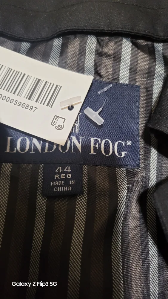 🥕London Fog Black Coat Size 44 image indicator(3)