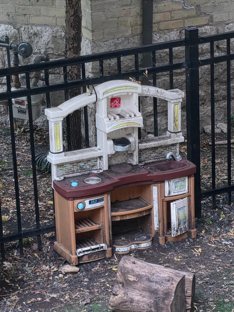 Step2 Play Kitchen thumbnail