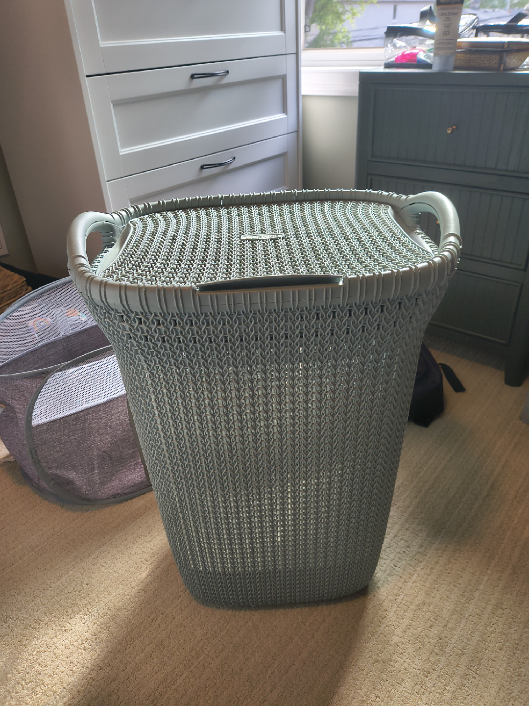 Laundry Basket with Lid