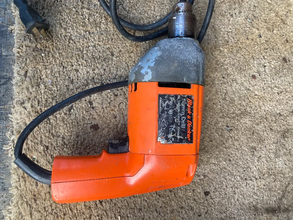 Black & Decker 10mm Drill thumbnail