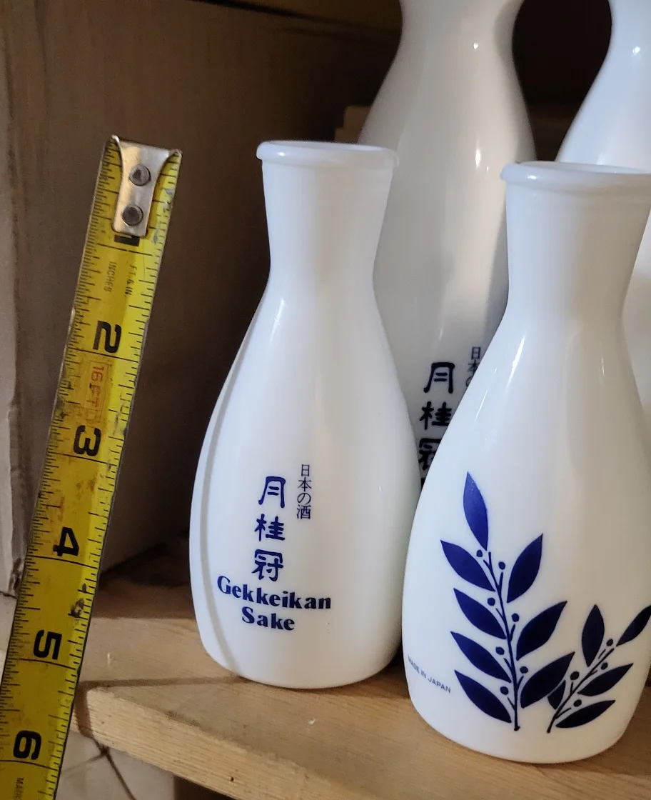 White Vase with Blue Leaf Design SMALL VERSION 1 piece image indicator(2)