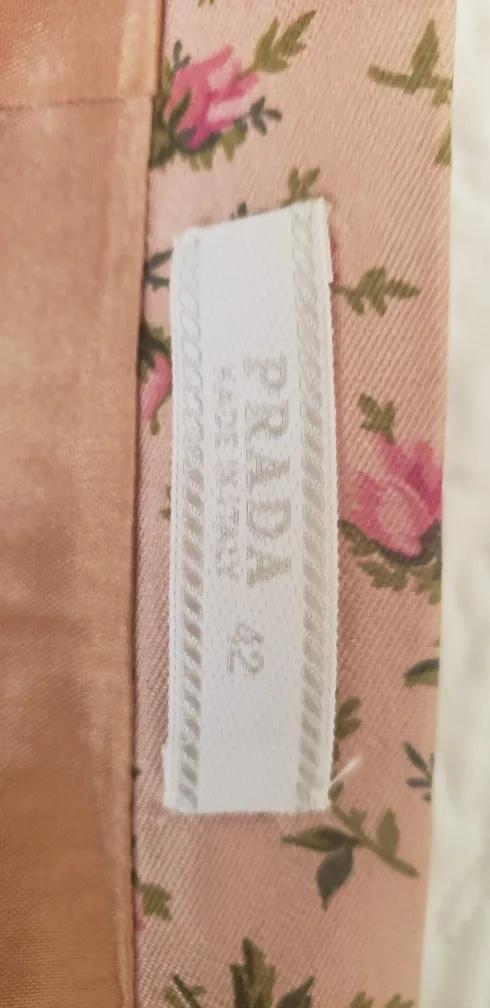 Authentic Prada Floral Print Skirt Size 42.  Vintage image indicator(3)