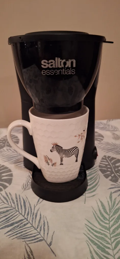Salton Essentials Black Single Cup Coffee Maker thumbnail