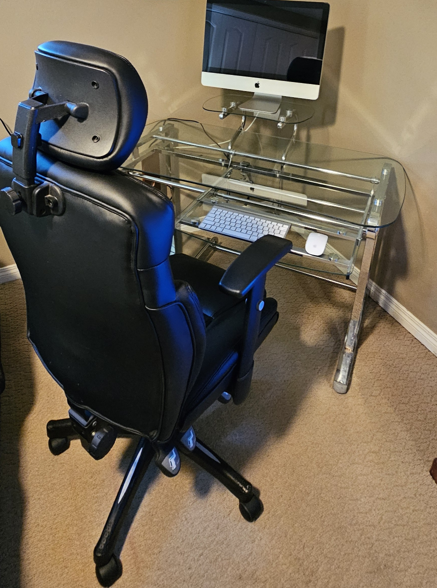 Black  pleather Professional adjustable desk chair - photo 2