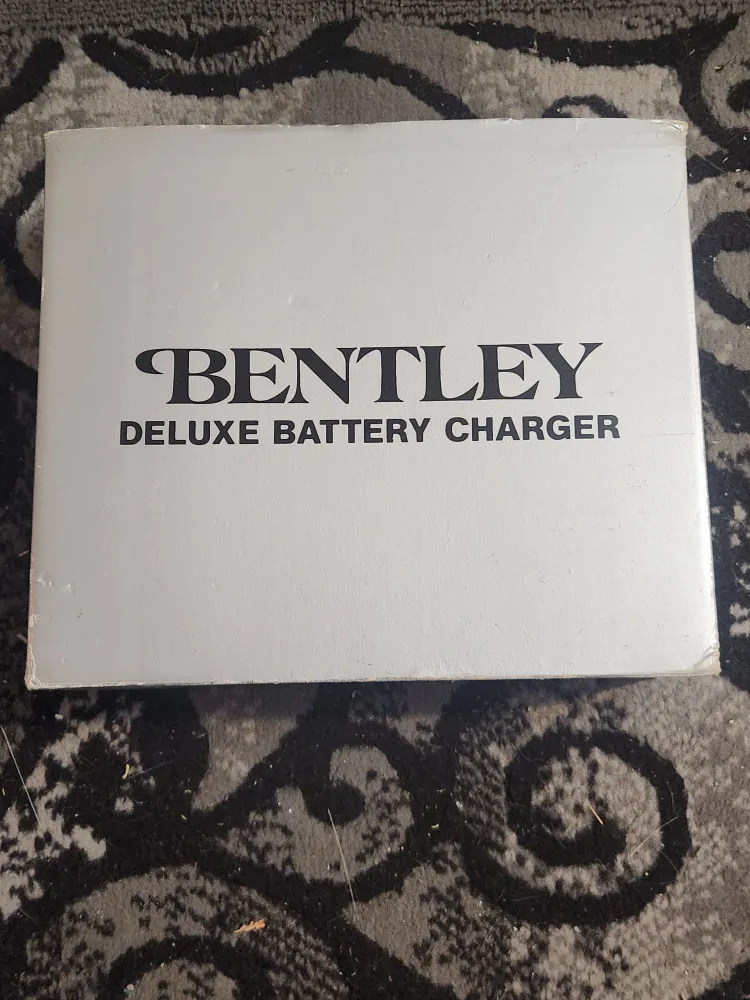 Bentley Deluxe Battery Charger
