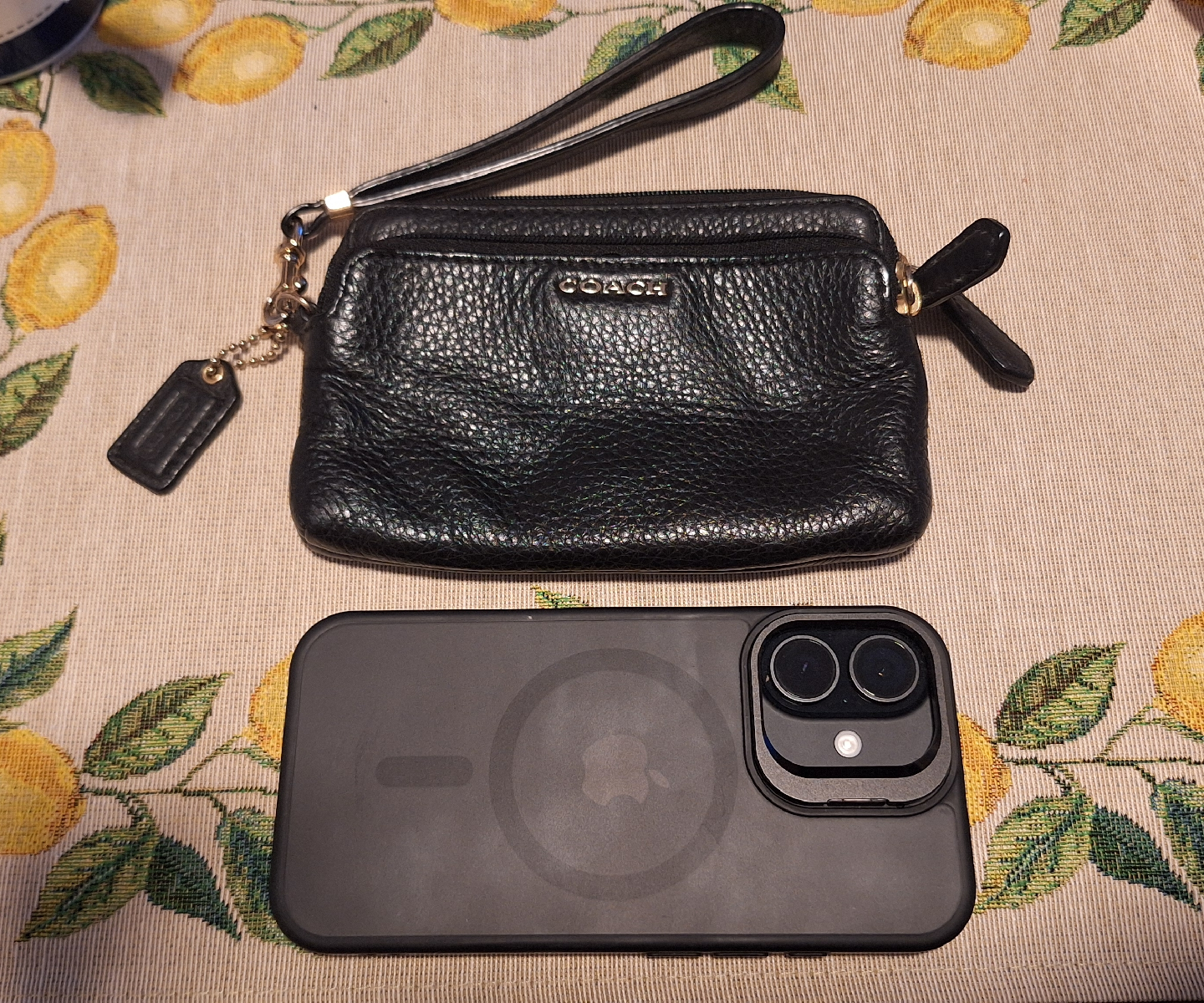 Coach Black Leather Wristlet Wallet - photo 4