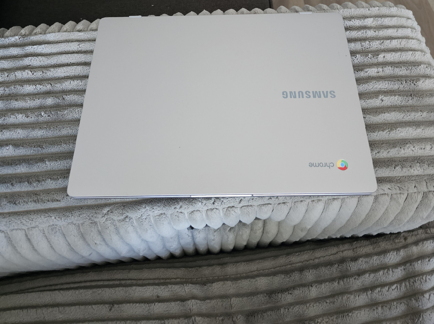 Samsung Chromebook 4 11.6" . (small)