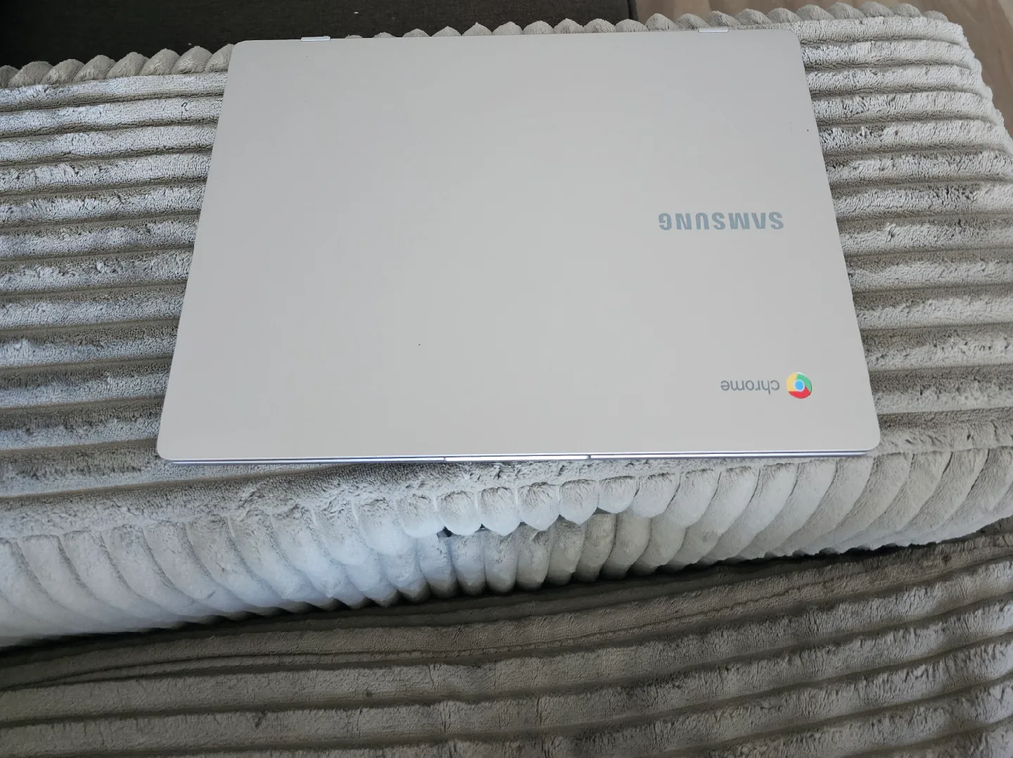 Samsung Chromebook 4 11.6" . (small) thumbnail