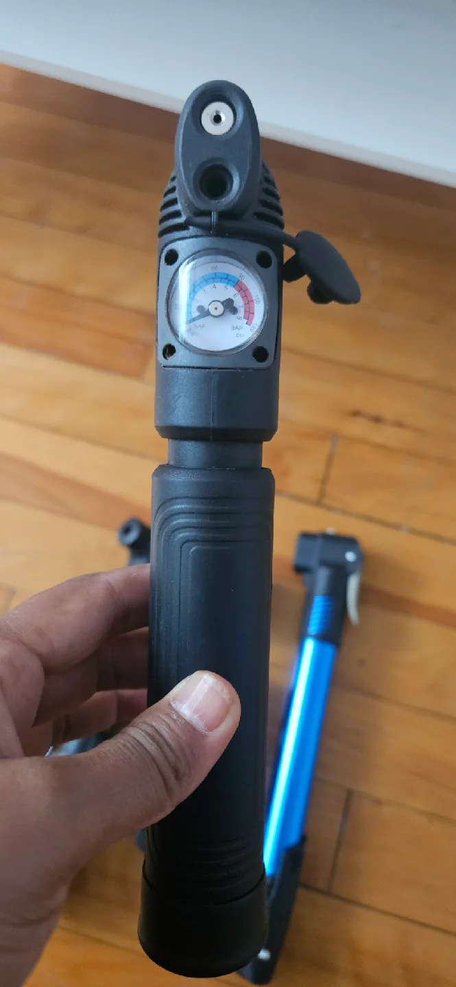 🥕Bicycle Hand Pump with Gauge thumbnail