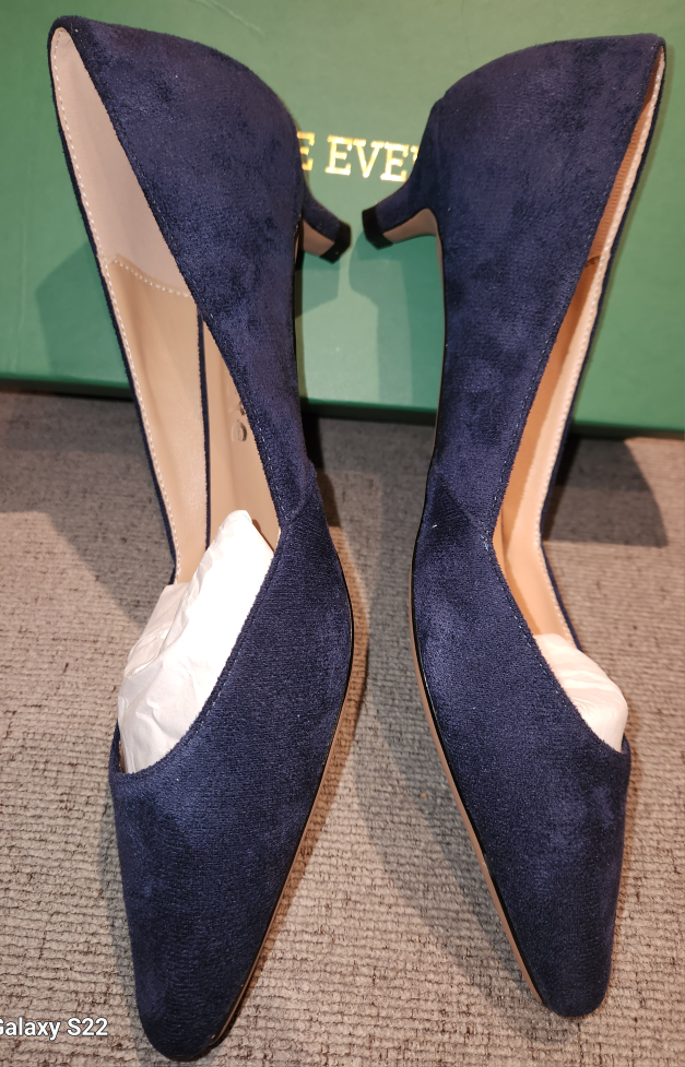 Castamere Navy Blue Suede Heels - Size 10 - photo 3