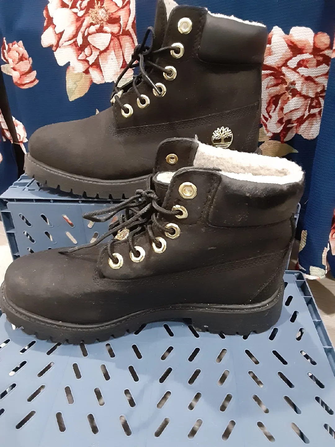 Timberland Black and Gold Boots image indicator(4)