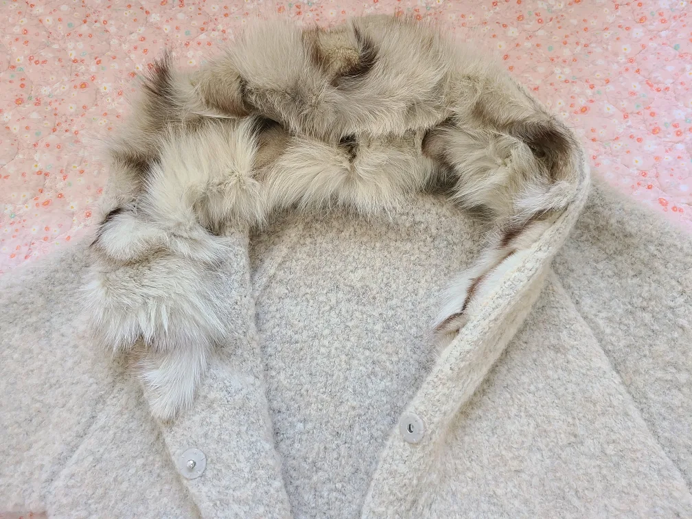 Fur Hooded Wool Coat image indicator(3)