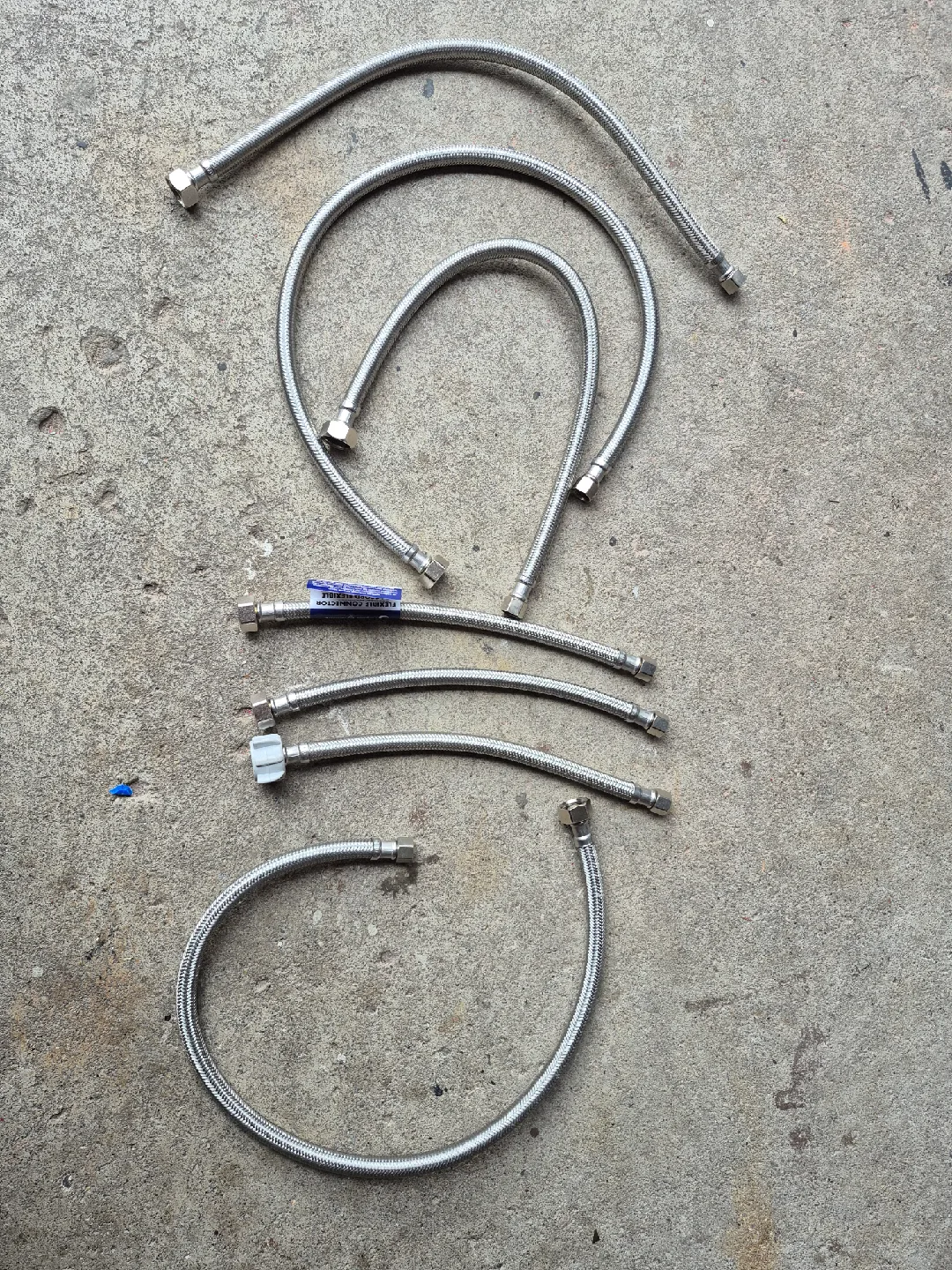 Flexible Braided Water Connector thumbnail