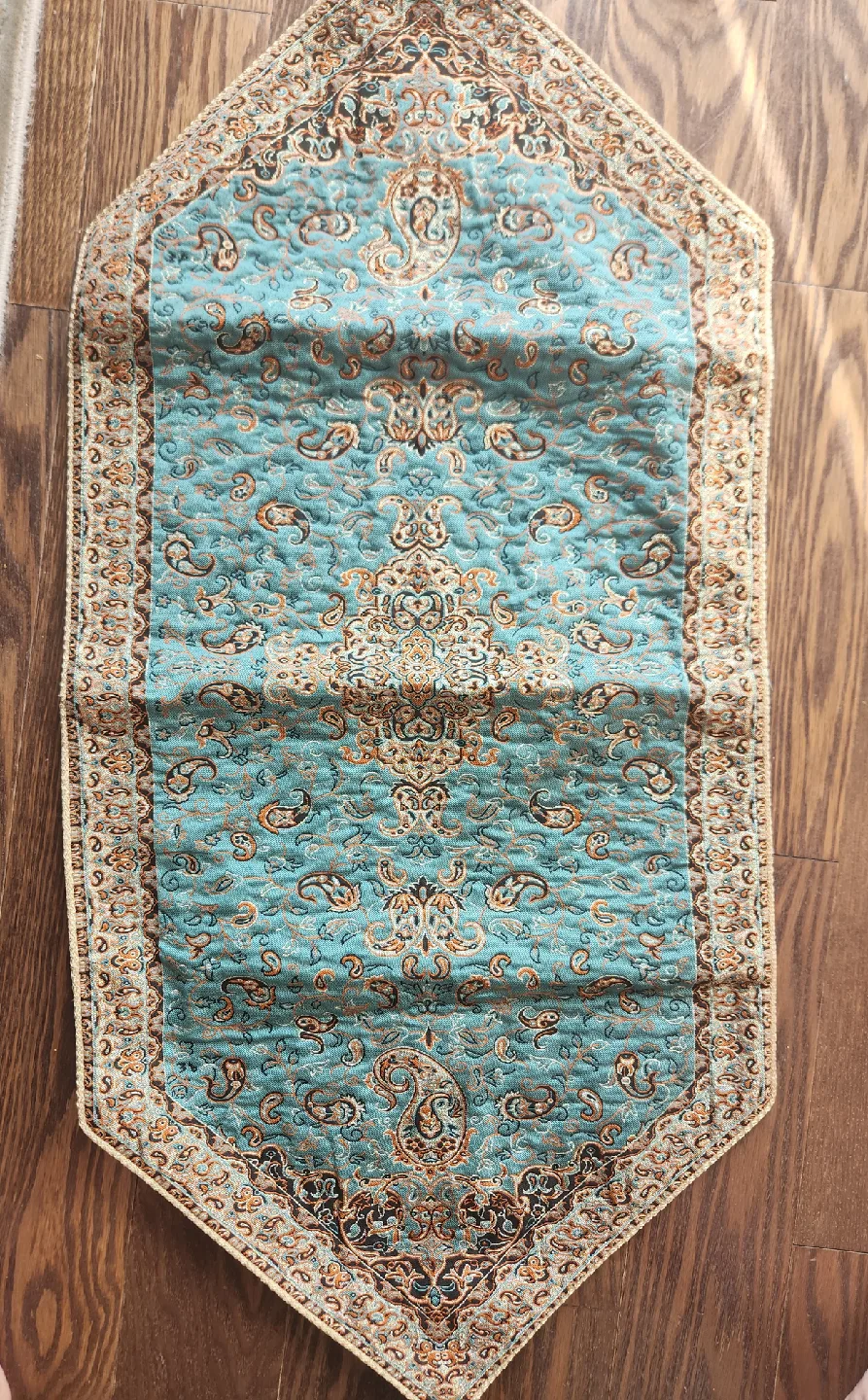 Vintage Persian Style Tablecloth Set ( 4 piece) image indicator(6)