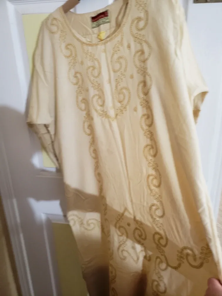 Embroidered kaftan dress size m image indicator(2)