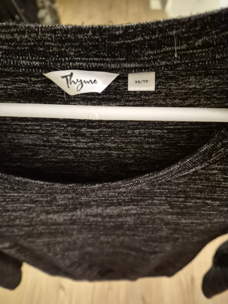 Thyme XS/TP Black & Grey Dress image indicator(3)