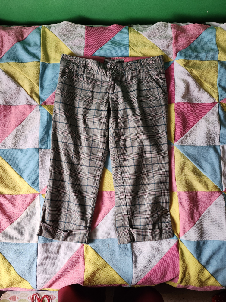 Bluenotes plaid bermuda shorts/capris