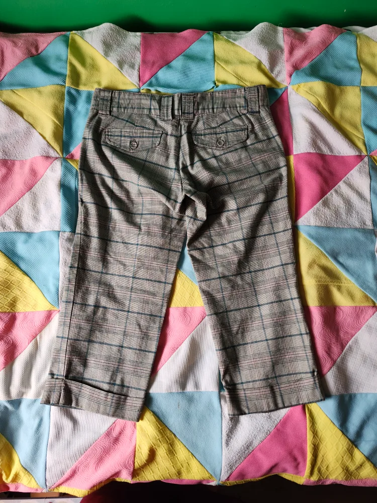 Bluenotes plaid bermuda shorts/capris image indicator(2)