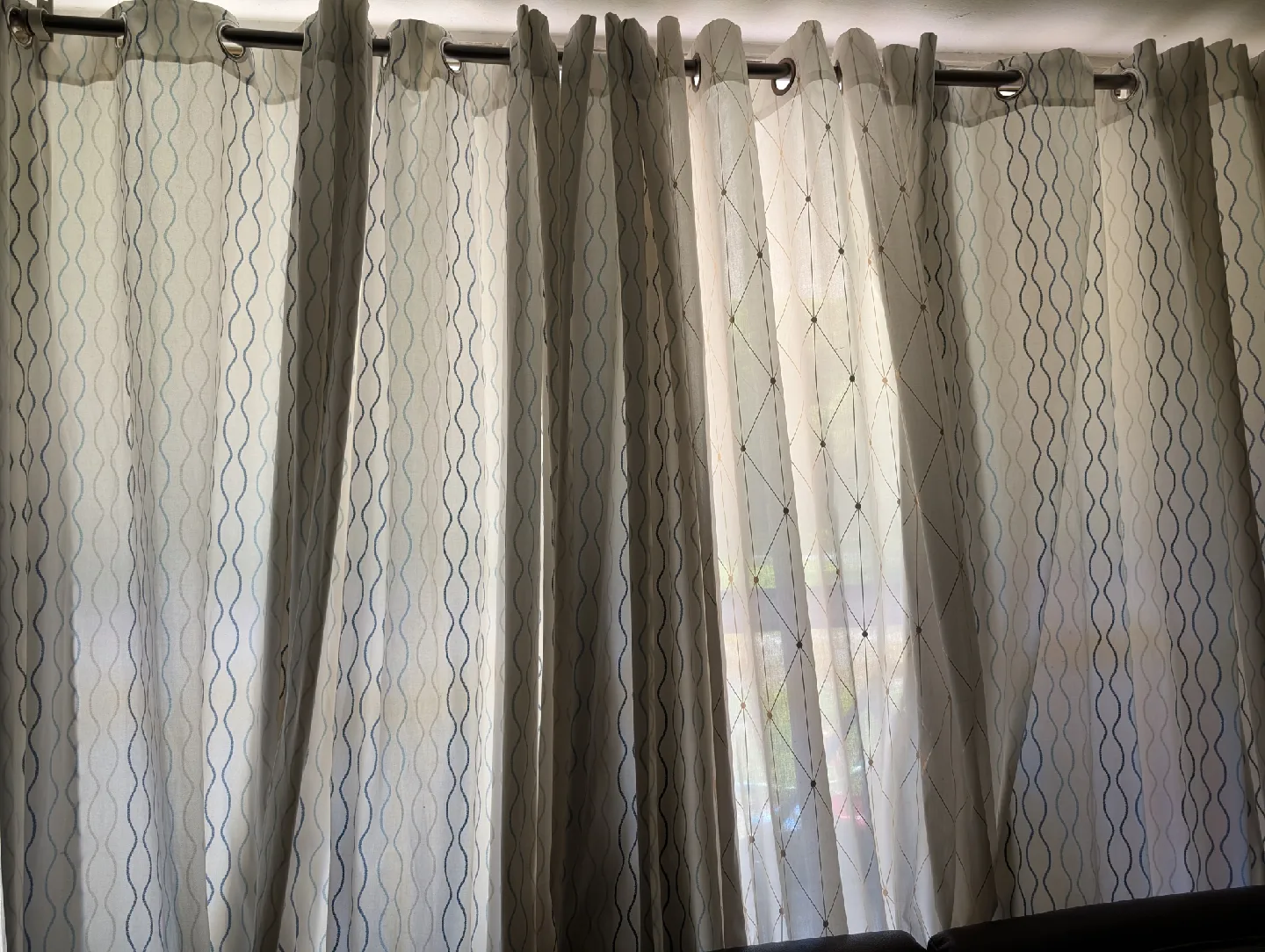 moving sale - Curtains - Set of Ten image indicator(9)