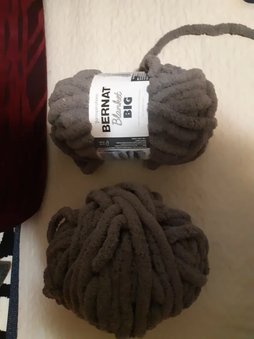 2 Bernat Blanket Big Yarn - Gray thumbnail