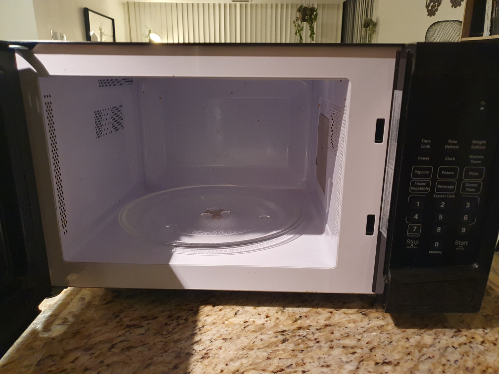 Black Countertop Microwave - photo 3