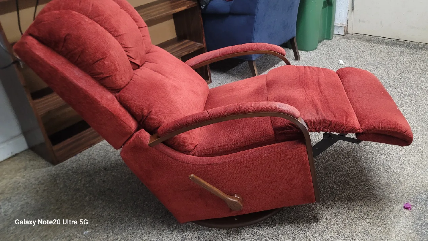 Red Swivel Recliner Chair thumbnail