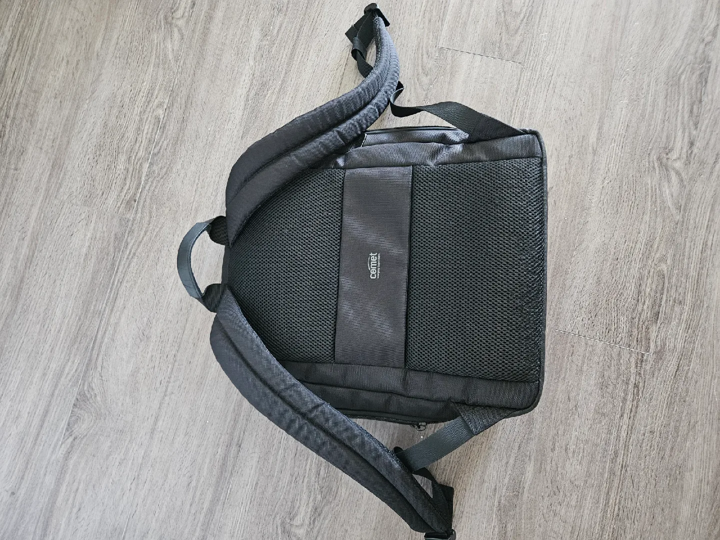 Comet Black Backpack image indicator(4)