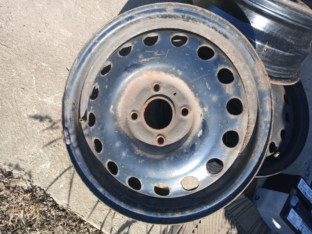 Set of 4 Steel Wheels 15x6 image indicator(5)