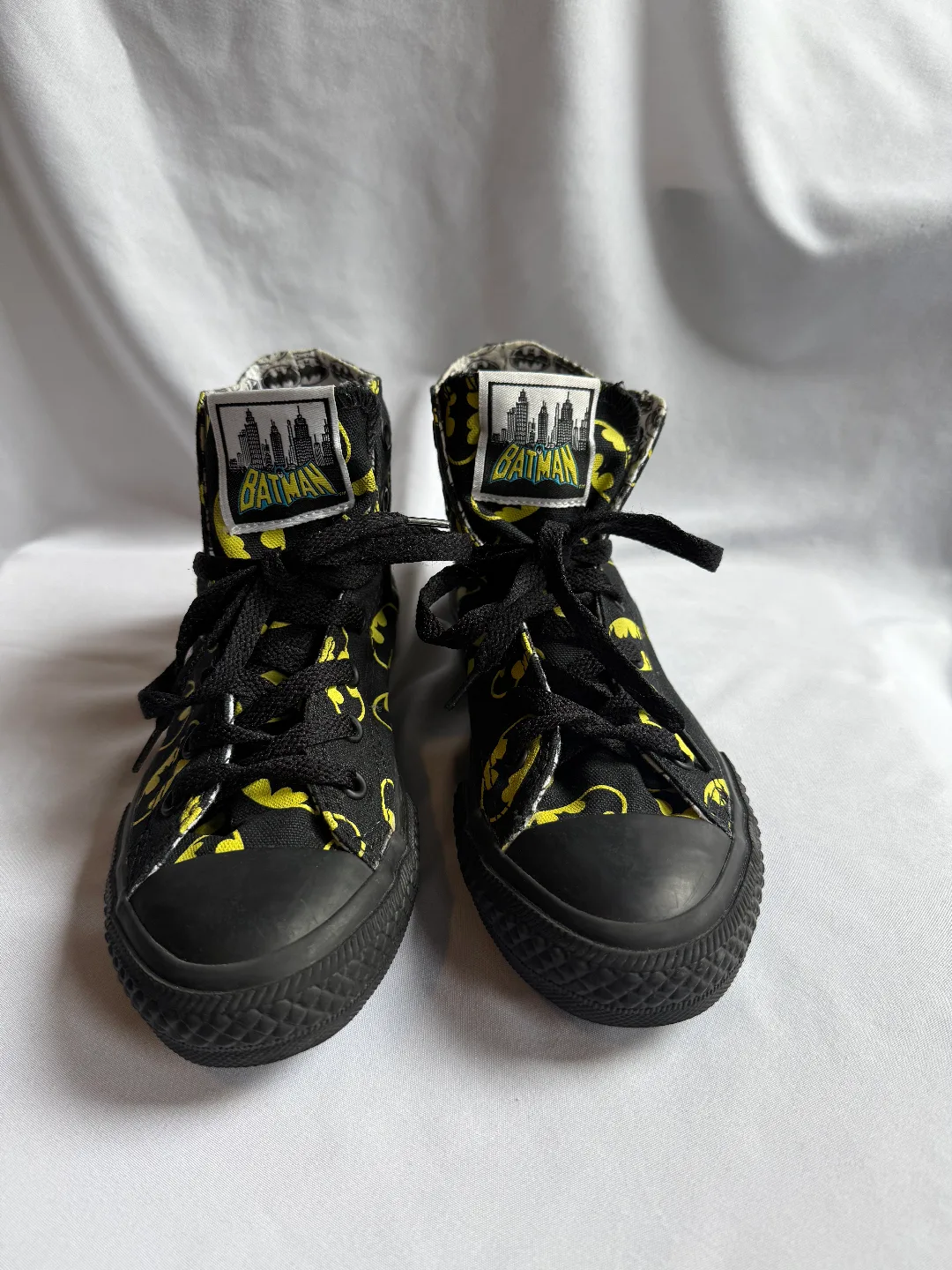 Converse Batman High-Top Sneakers image indicator(2)