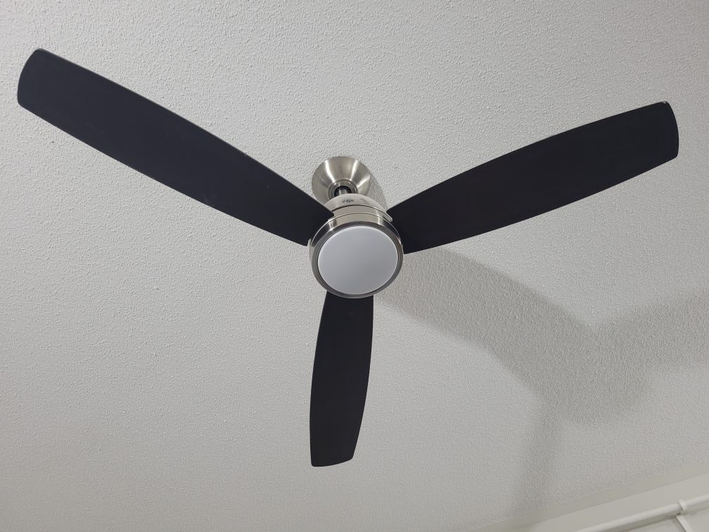 GE Ceiling Fan with Remote - photo 2