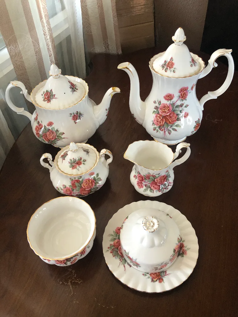 Royal Albert Centennial Rose China Set image indicator(9)