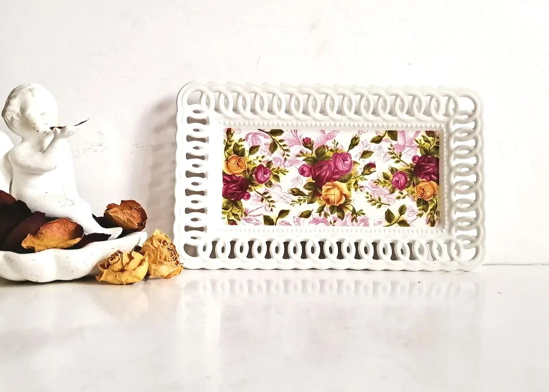 Royal Albert Porcelain Dish ~ Perfume Display Tray image indicator(5)