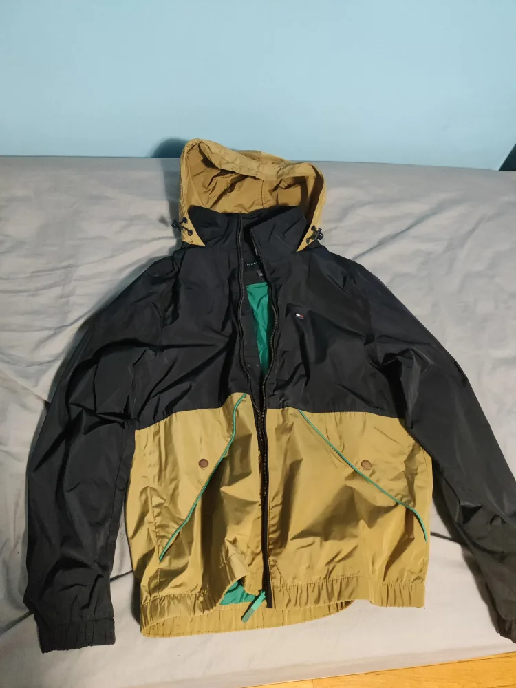 Tommy Hilfiger Jacket - Size M thumbnail