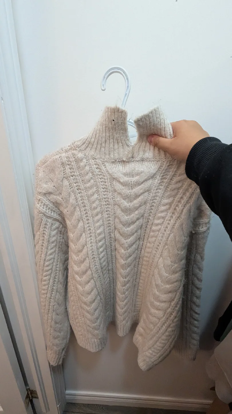 H&M Cream Cable Knit Sweater - Size L thumbnail