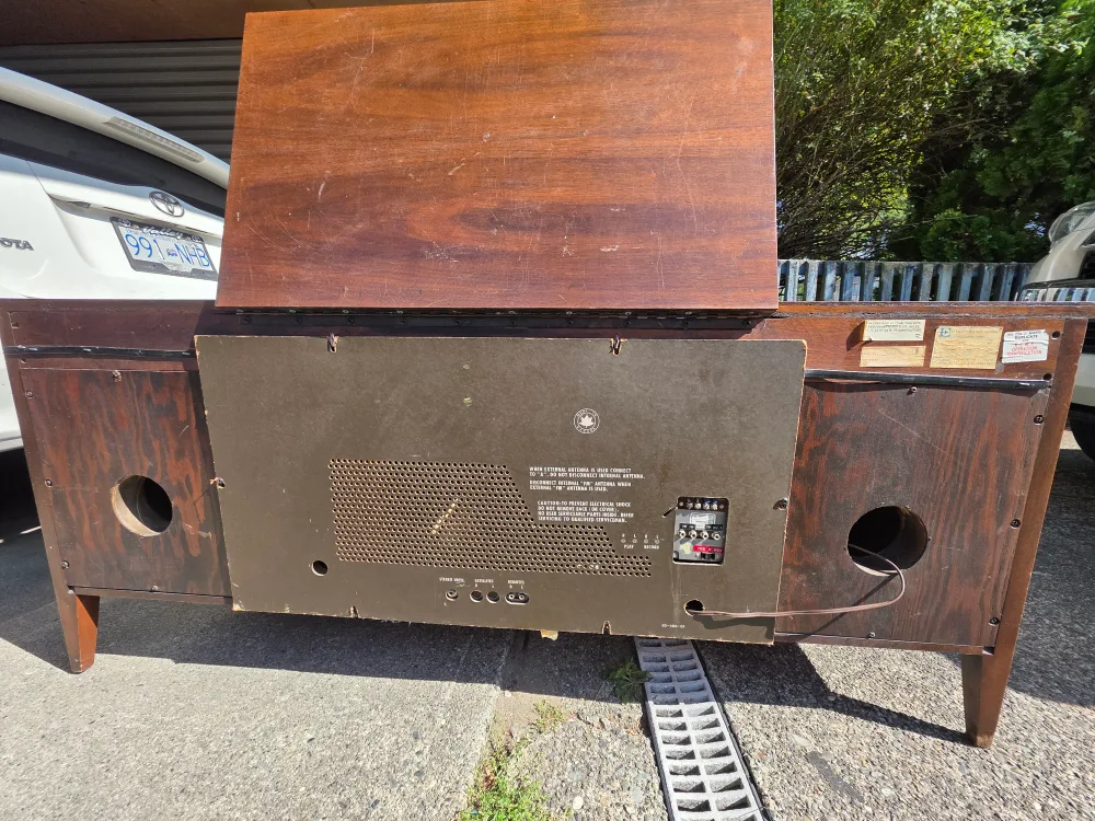 Electrohome Stereo Cabinet with Record Player image indicator(5)