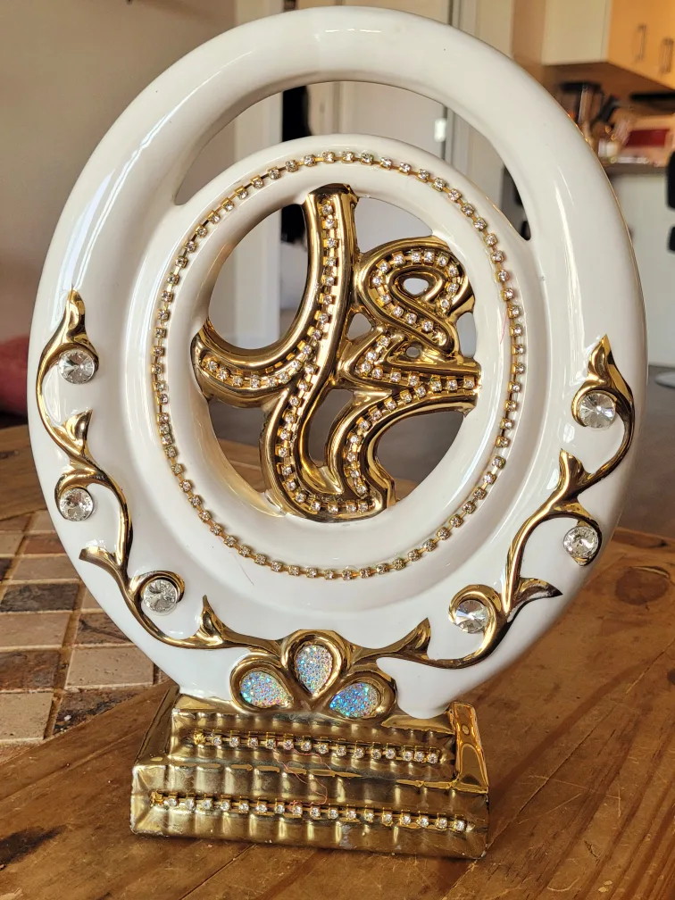 New! Beautiful Home decor with matching mirror image indicator(2)