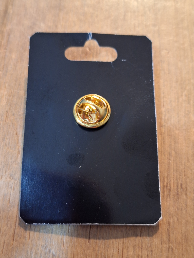 Guinness lapel pin - photo 2