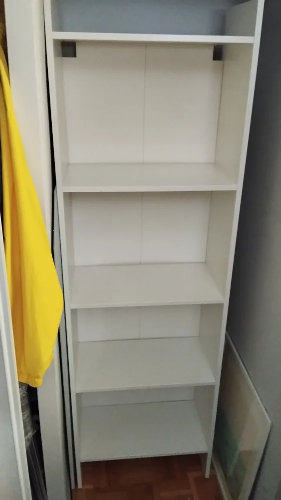 White Bookshelf thumbnail