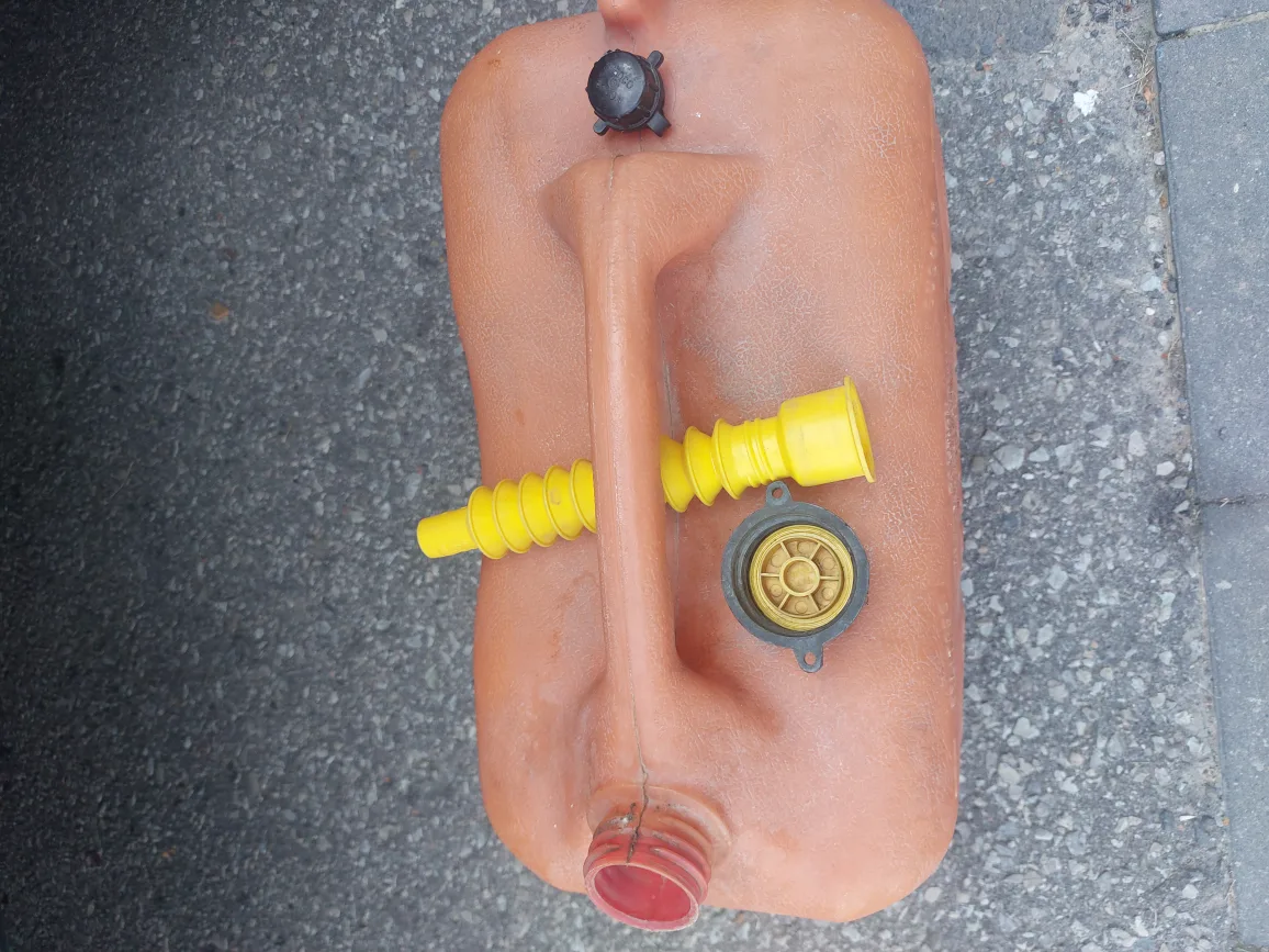 23 Litre Fuel Can image indicator(3)