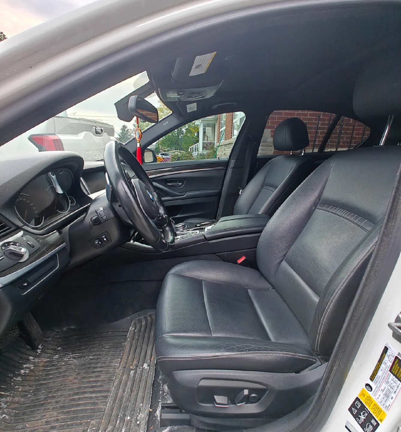 2016 BMW 5 Series  AWD Automatic 528i xDrive image indicator(8)