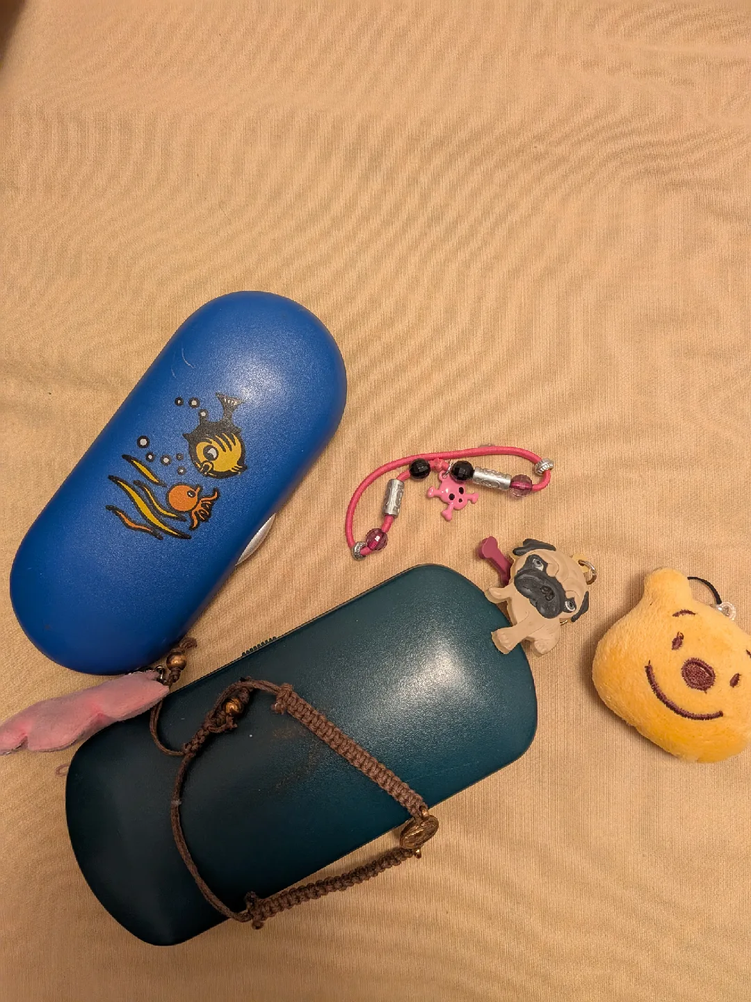 tons of free items  (stationery + fun for kids) image indicator(3)