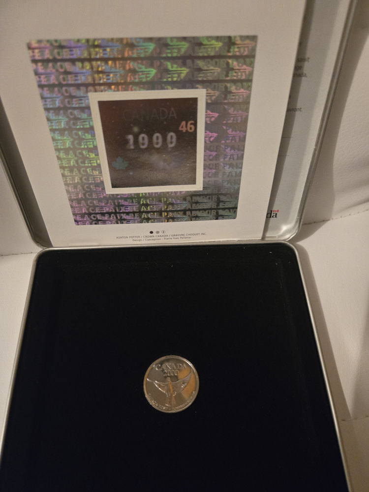 Limited Edition Canada Keepsake Coins and Stamps Set - photo 3