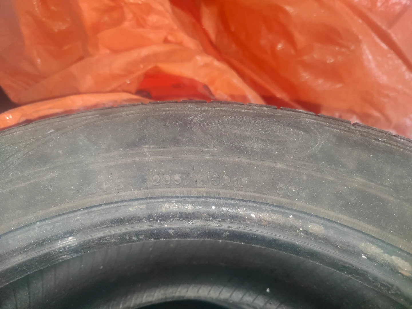 Goodyear Assurance Tires 235/55R17 99H All seasons image indicator(4)