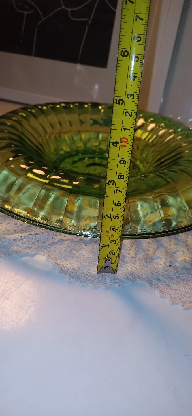 1930s Uranium Glass Bowl image indicator(4)