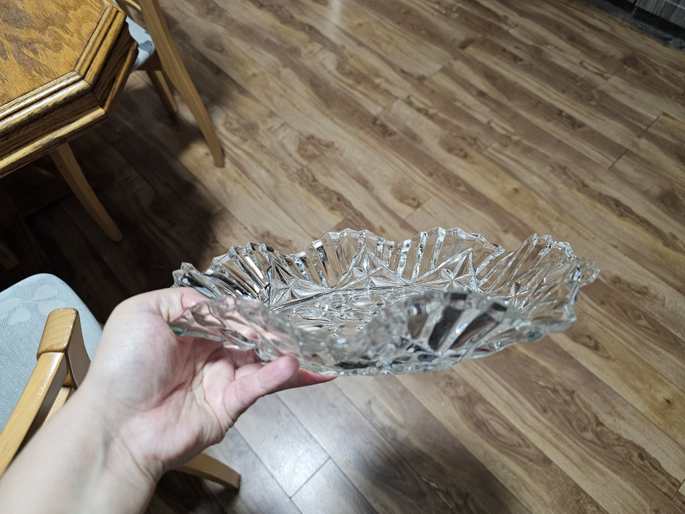 Vintage Clear Glass Fruit Bowl - photo 3